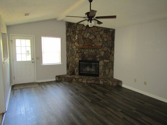 Building Photo - 110 Tempest Ln