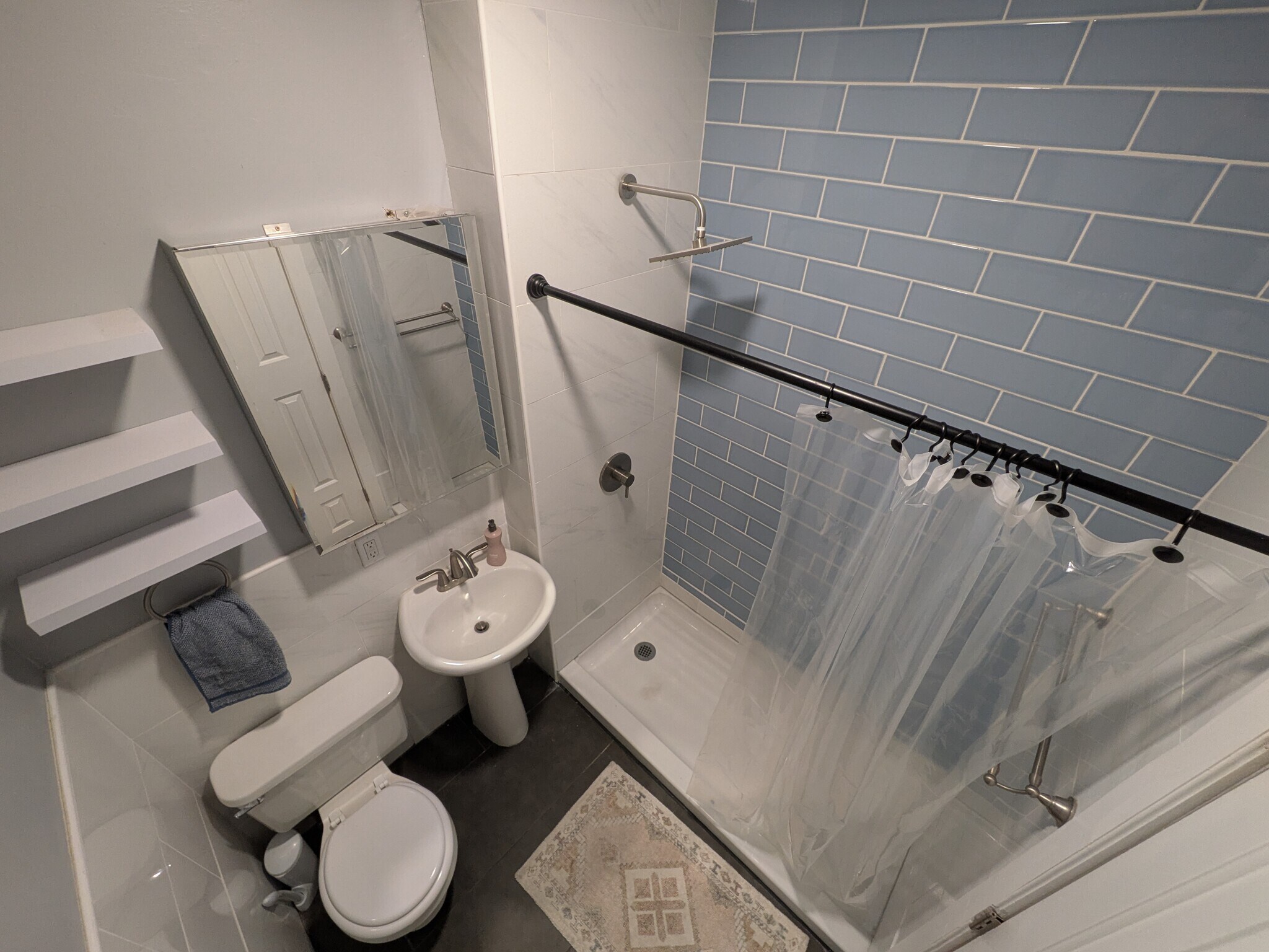 Bathroom - 2622 W 25th Ave