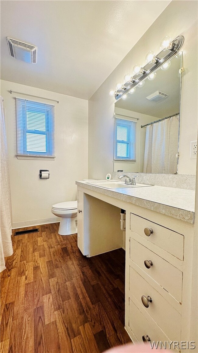 Building Photo - 954 Brighton Rd