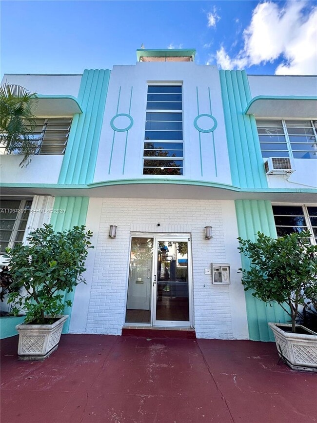 Building Photo - 760 Jefferson Ave