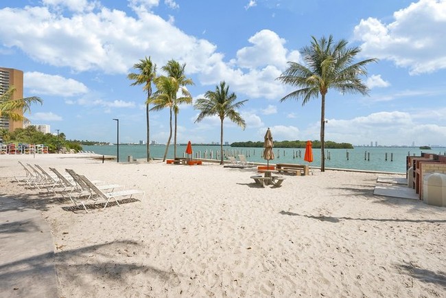 Building Photo - Nirvana Water Front Guard Gated Community