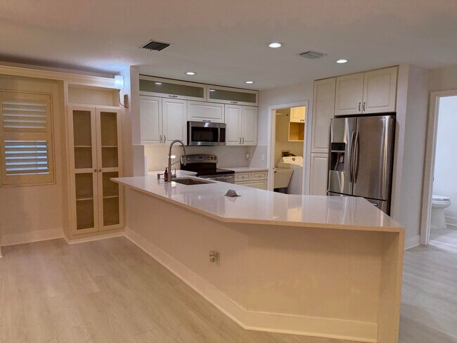 Building Photo - 1343 Lake Breeze Dr