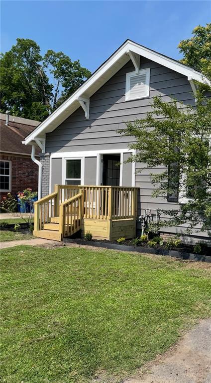 Building Photo - 817 Maple St