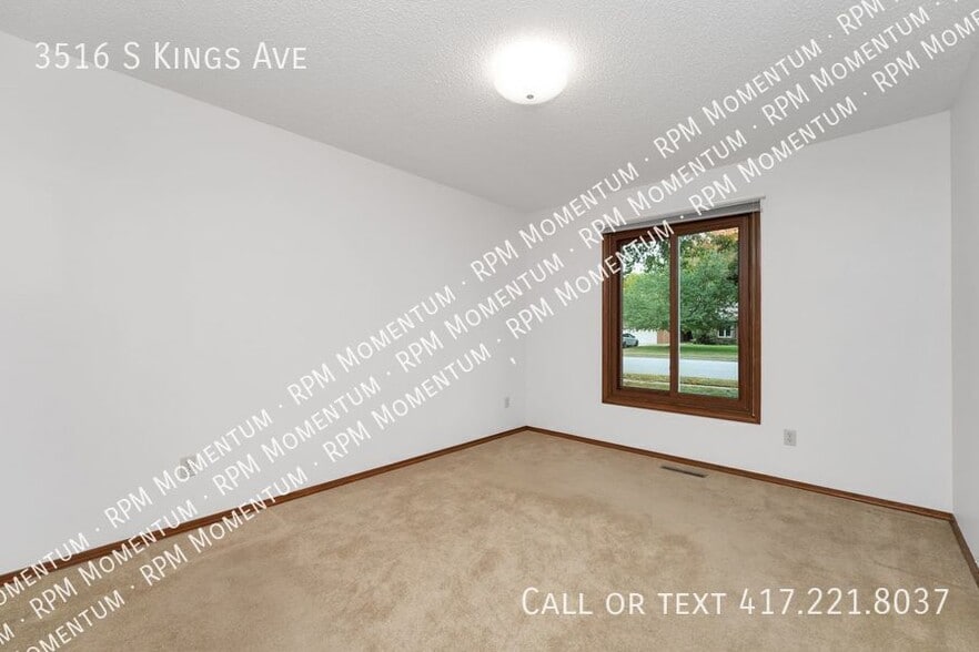 Building Photo - 3516 S Kings Ave