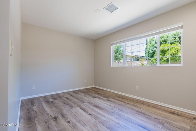 Building Photo - 3242 Hereford Ct