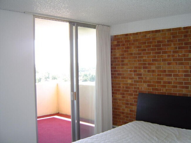 Building Photo - Rare 1-bed Boulder Condo on 7th Floor, Fantastic Views of Flatirons