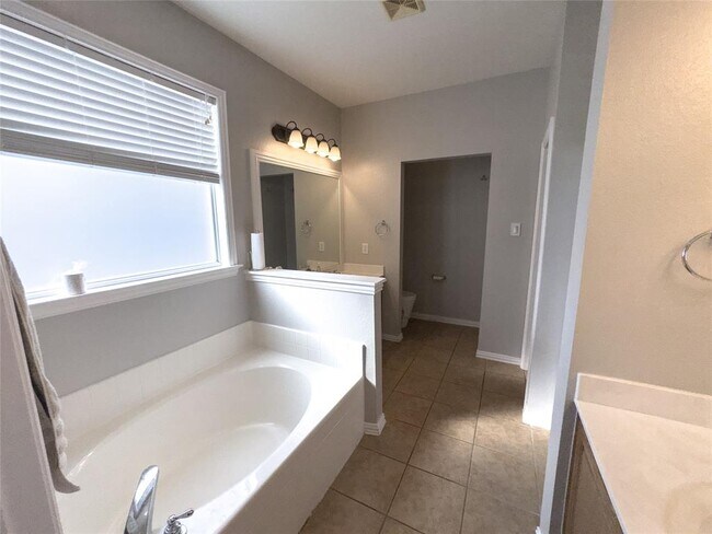 Building Photo - 2410 Aspen Meadow Rd