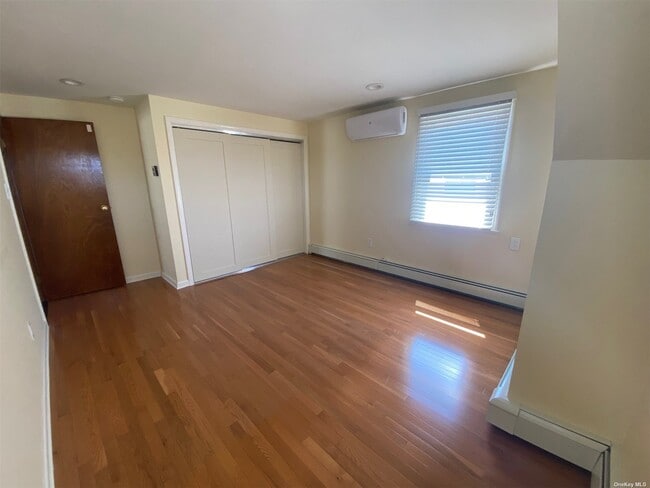 Building Photo - 46 13th Ave