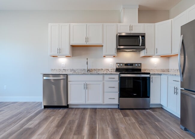 Building Photo - 18 Sullivan St