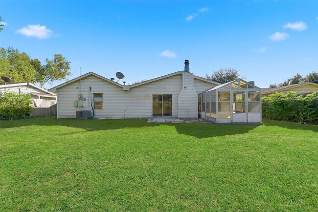 Building Photo - 7138 Mobud Dr