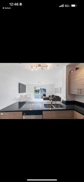 Building Photo - 2615 SW 81st Ter