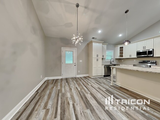 Building Photo - 7841 Melanie Dr