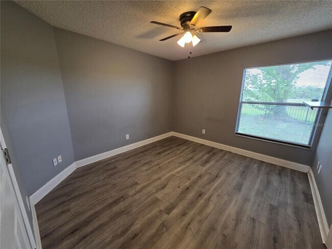 Building Photo - 2371 Piedmont Lakes Blvd