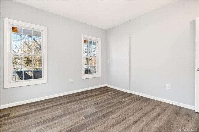 Building Photo - 21 Elysian Ave
