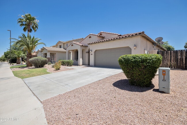 Primary Photo - 3255 E Castanets Dr