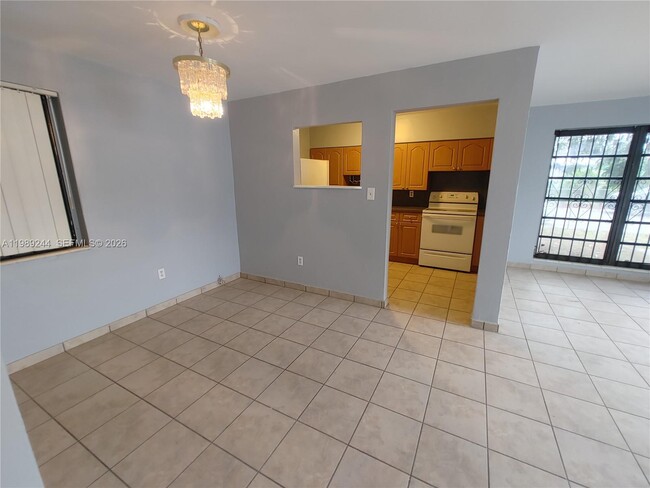 Building Photo - 1501 NE 151st Terrace