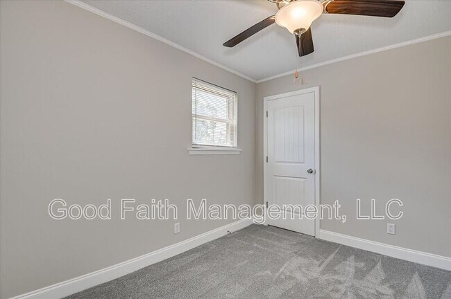 Building Photo - 4022 Windridge Dr