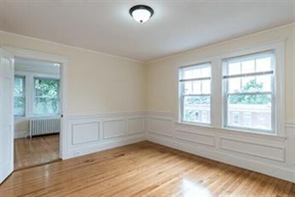 Building Photo - 51 Leamington Rd