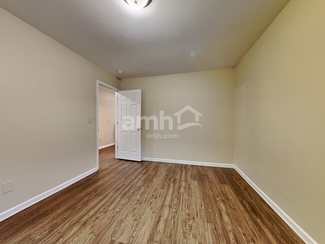 Building Photo - 15522 Rathangan Dr