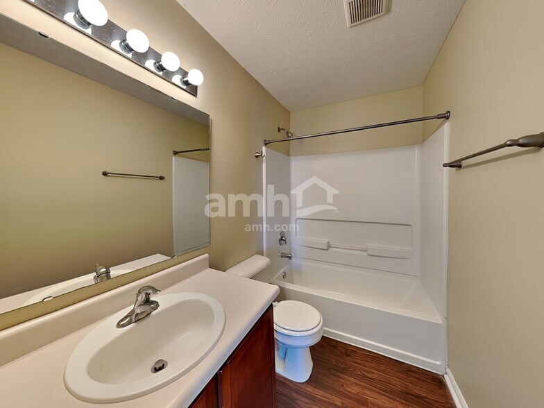 Building Photo - 5811 Outer Bank Rd