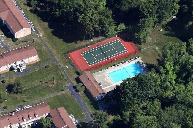 Building Photo - 80 A Washington Park Dr