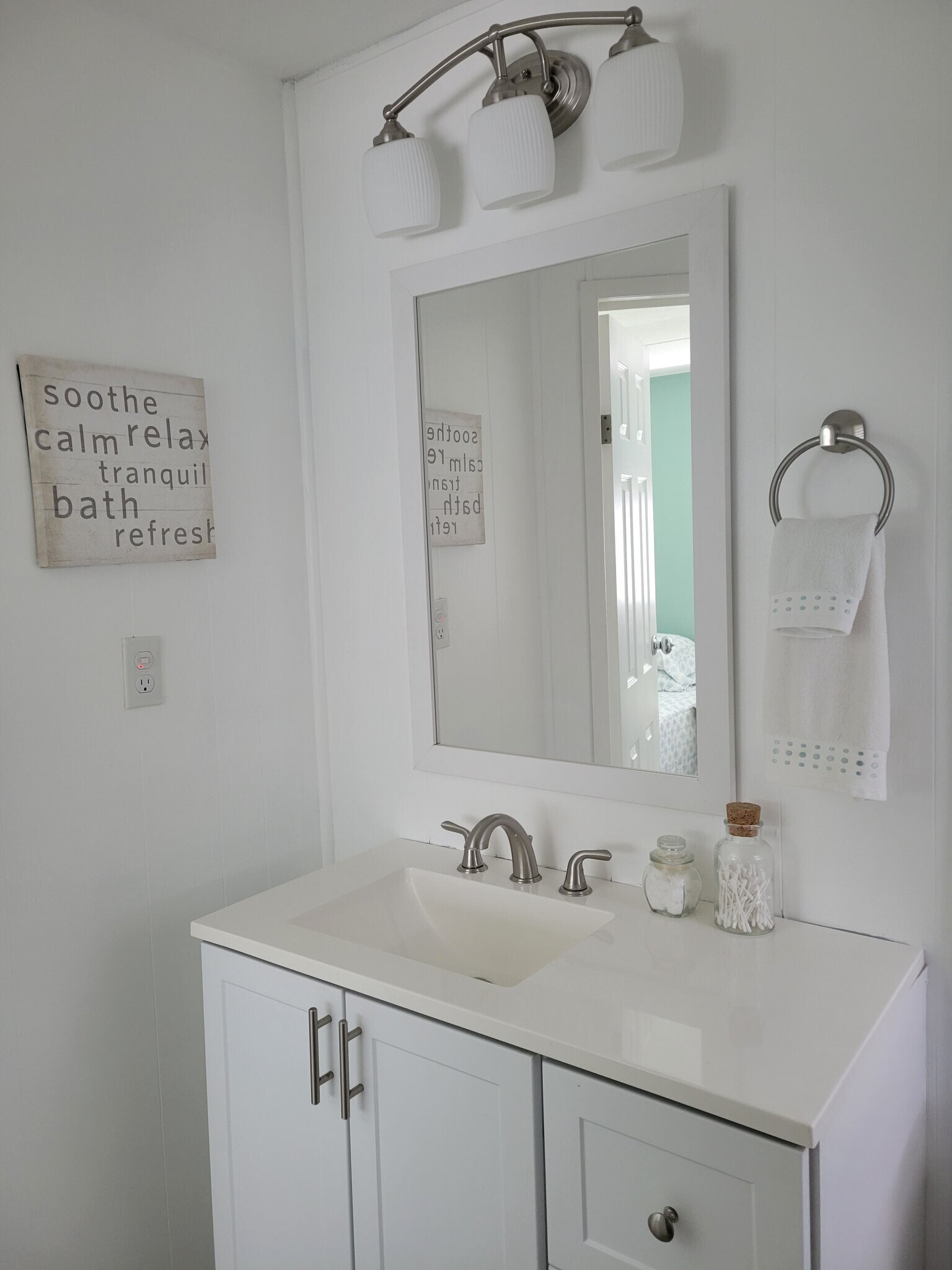 Building Photo - 6450 Floral Ct
