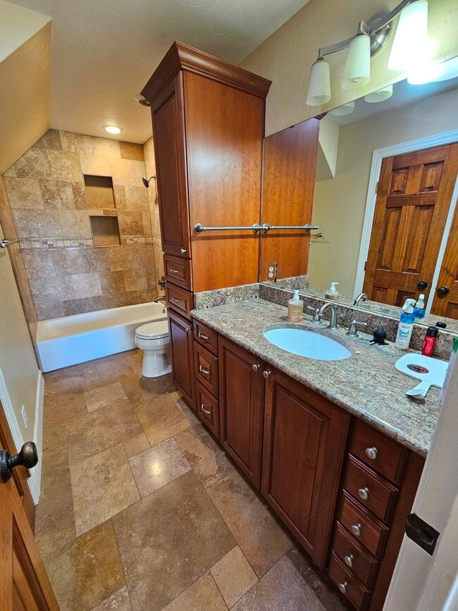Building Photo - 311 Desert Sun Ct