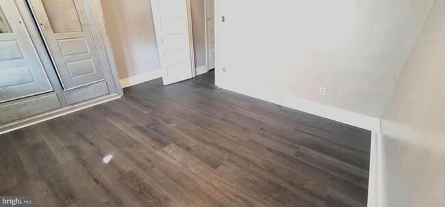 Building Photo - 1451 S Etting St