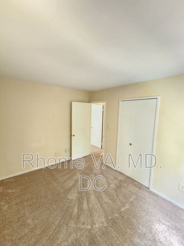 Building Photo - 7752 Matisse Way