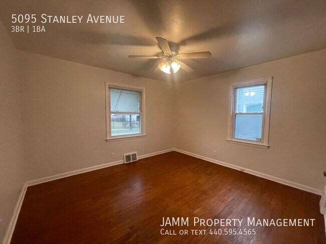 Building Photo - Maple Heights: SINGLE FAMILY 3-Bedroom