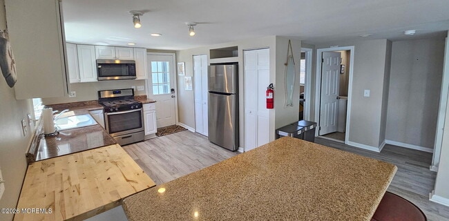 Building Photo - 48 Seagoin Rd