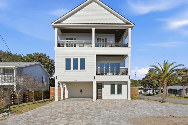 Building Photo - 14300 Millcole Ave