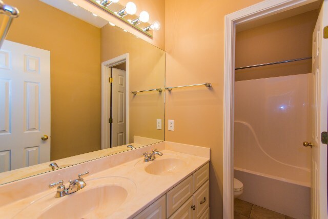 Building Photo - 9500 Helmsley Cir