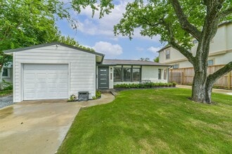 Building Photo - 6205 S Rice Ave