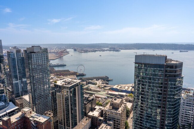 Building Photo - 2Bd/2Ba Seattle Condo