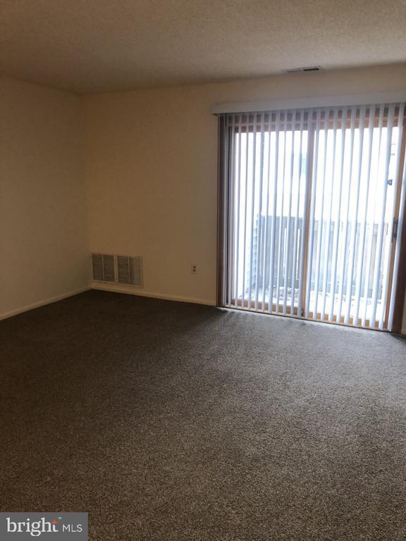 Building Photo - 1019 Ravens Crest Dr