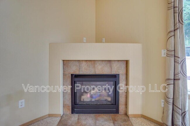 Building Photo - 2420 NE 165th Ave