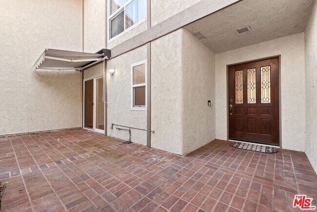 Building Photo - 106 Cresta Verde Dr