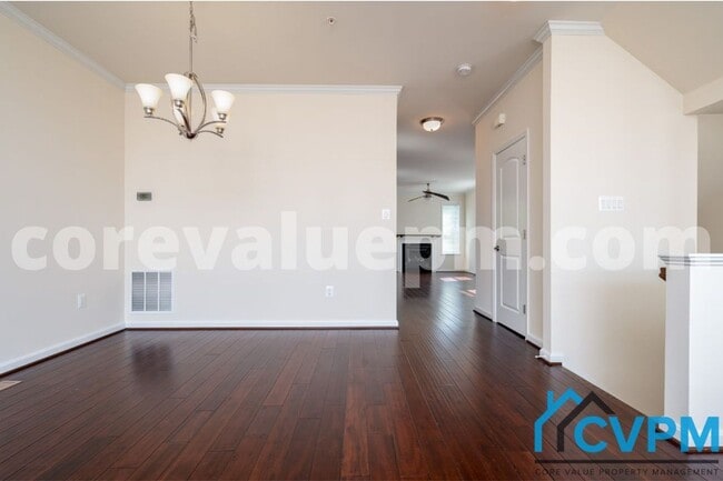Building Photo - 1322 Chapel Centre Dr