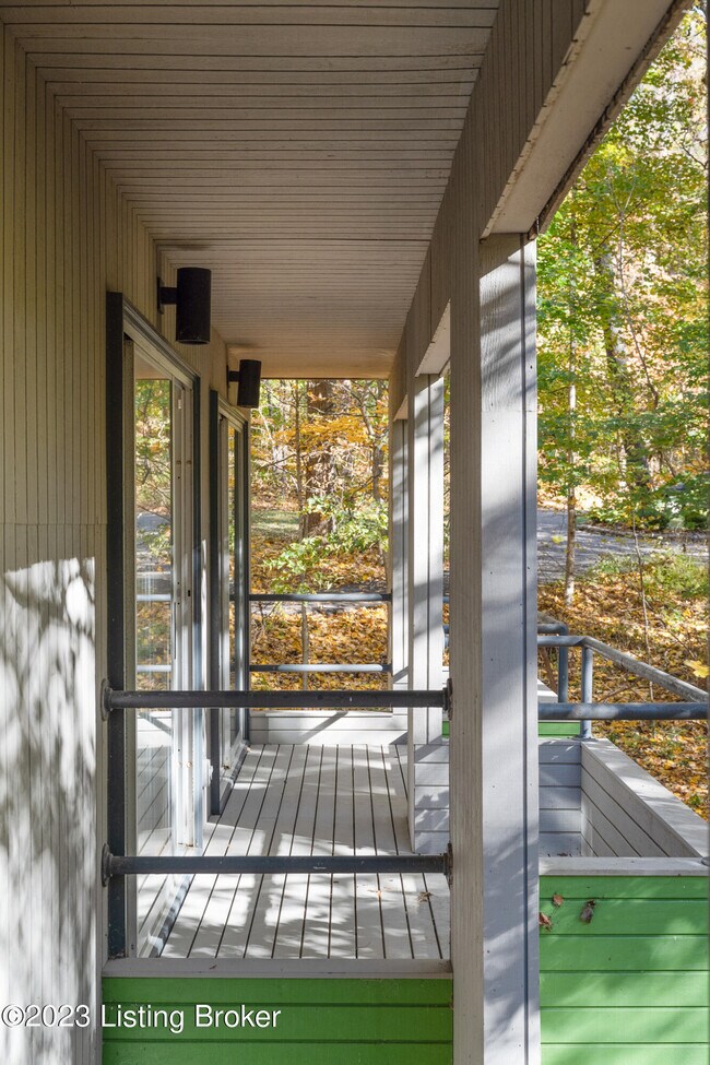 Building Photo - 6 Glen Arden Rd