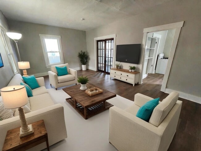 Primary Photo - 530 Rosemont Ct NW