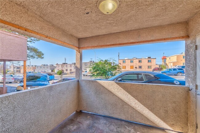 Building Photo - 6983 Appleton Dr
