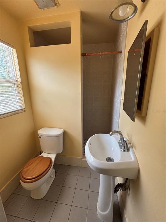 Building Photo - 1217 Carolyn Ln