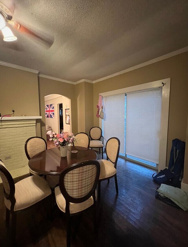 Building Photo - Jefferson Avenue