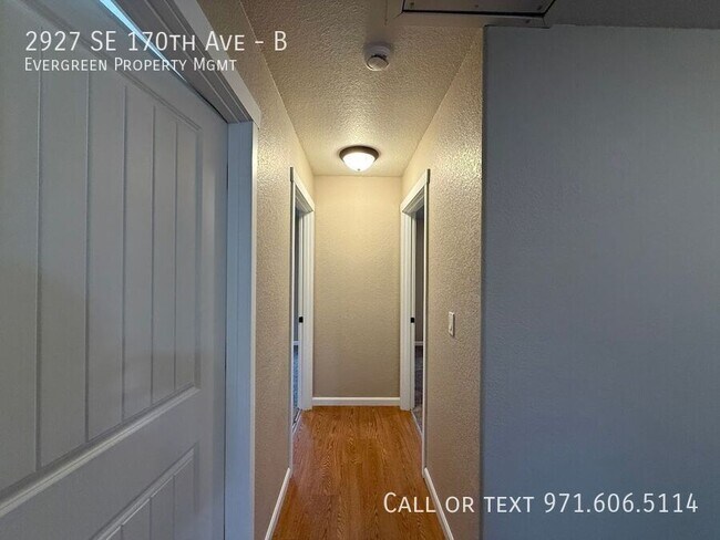 Building Photo - 2927 SE 170th Ave