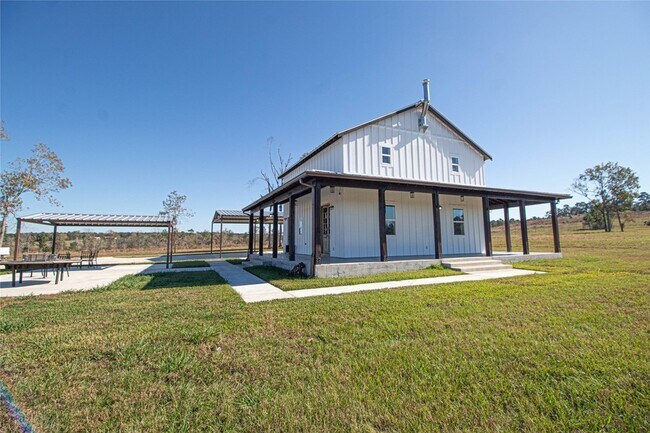 Building Photo - 1275 Castlewood Rd