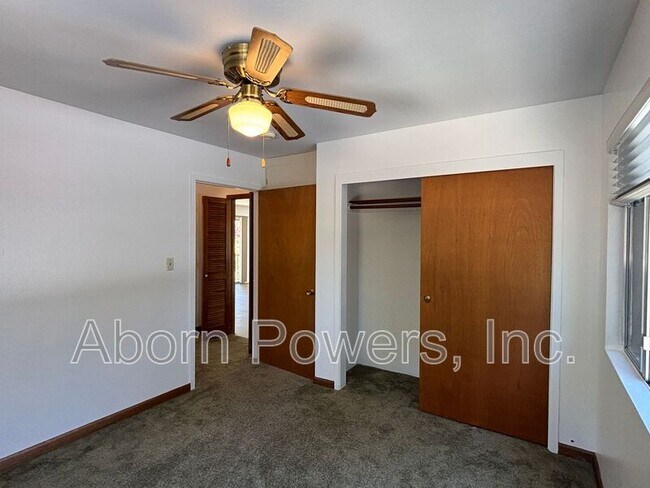Building Photo - 3173 Ridge Ct
