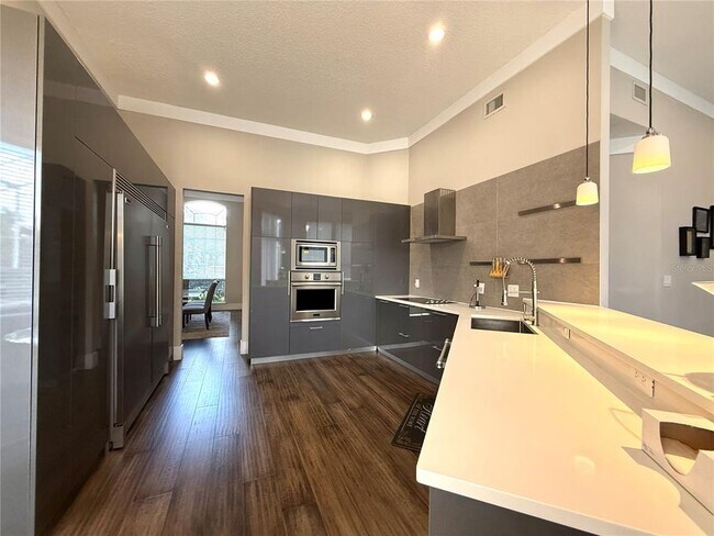 Building Photo - 2113 Grove Point Ln