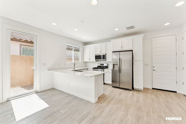 Building Photo - Charming 1BR Condo in San Tan Valley (Util...
