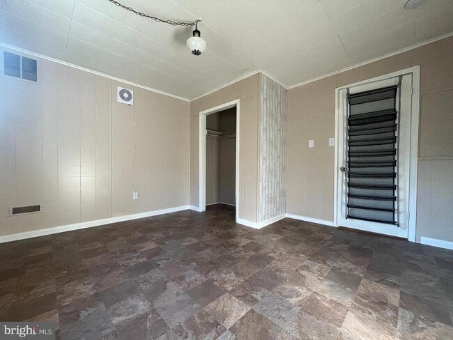 Building Photo - 1298 Black Gap Rd